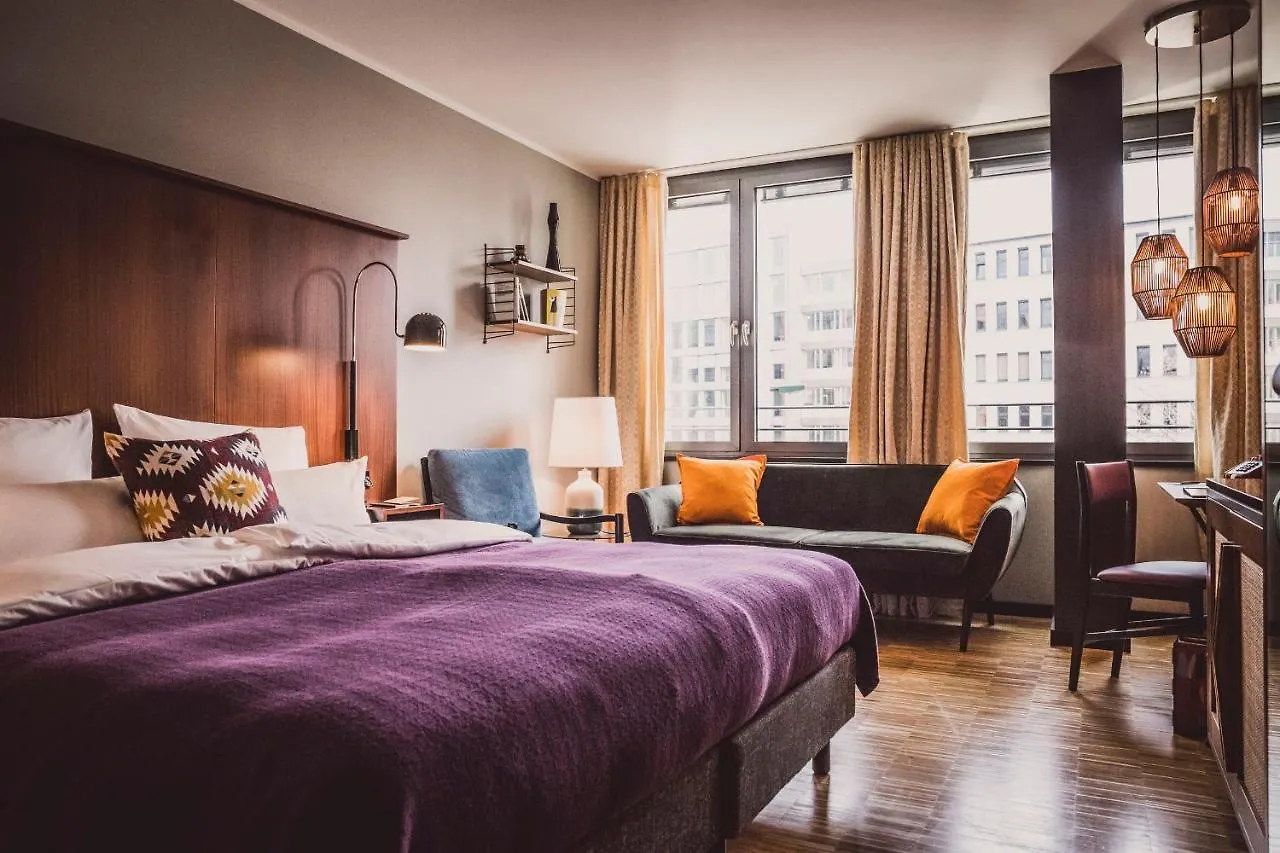 Henri Hotel Düsseldorf Downtown 4*,