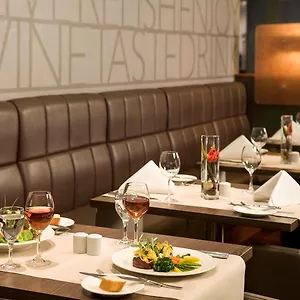 Novotel West Отель